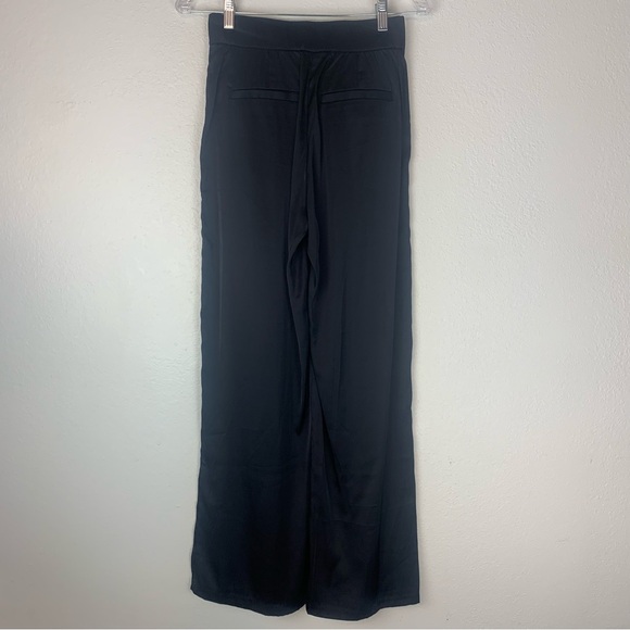 A&F Sloane Tailored Satin Trousers Pant 26/2 short Black High Rise Wide Leg NWT - Picture 5 of 12